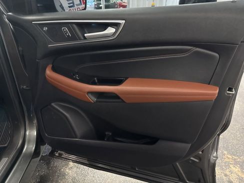 Used 2019 Ford Edge Titanium w/ Equipment Group 301A image 39
