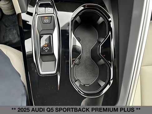 New 2025 Audi Q5 Premium Plus image 28