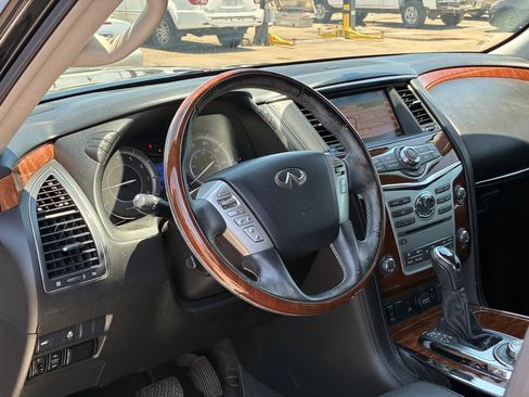Used 2019 INFINITI QX80 Luxe w/ All-Season Package AWD/4WD image 16