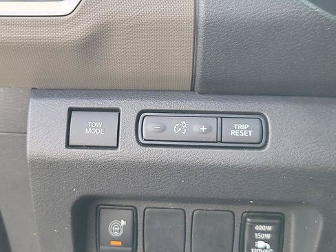 Certified 2022 Nissan Frontier SV RWD image 23