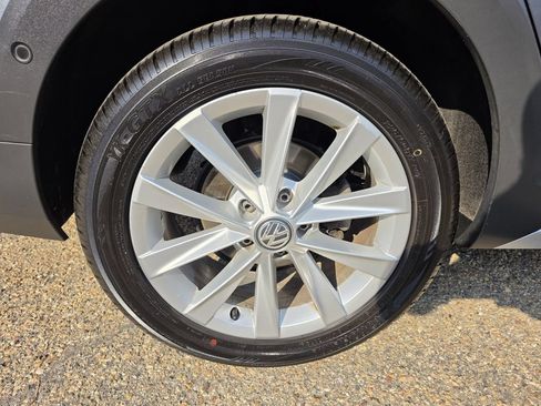Used 2017 Volkswagen Golf Alltrack SE AWD/4WD image 41