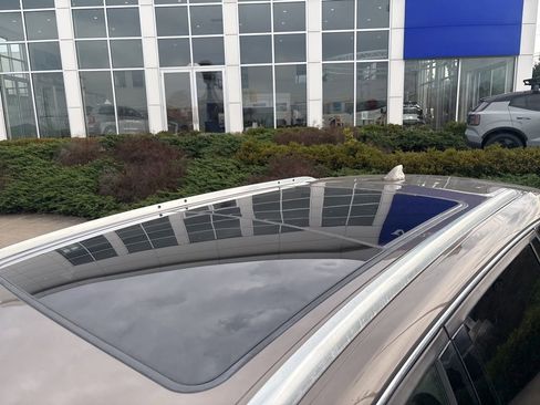 Used 2019 Buick Envision Essence image 10