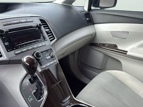 Used 2012 Toyota Venza LE w/ LE Convenience Pkg image 20