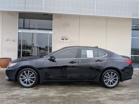Used 2019 Acura TLX V6 image 3