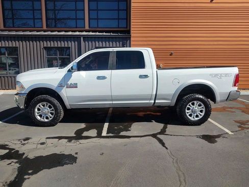 Used 2016 RAM 2500 Laramie AWD/4WD image 2