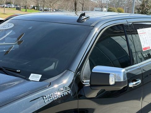 Used 2023 Chevrolet Silverado 1500 High Country w/ Z71 Off-Road Package image 12