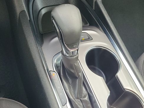 Used 2025 Chevrolet Malibu LT FWD image 34