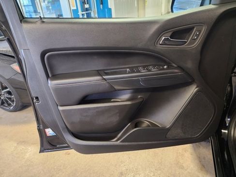 Certified 2022 GMC Canyon AT4 w/ Trailering Package image 10