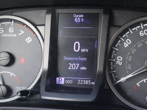 Used 2019 Toyota Tacoma TRD Sport AWD/4WD image 14