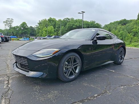 New 2026 Nissan Z Sport w/ Floor Mat Package RWD image 2