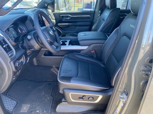 Used 2026 RAM 1500 Laramie AWD/4WD image 9