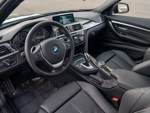 Used 2016 BMW 328i xDrive Sedan AWD/4WD image 4