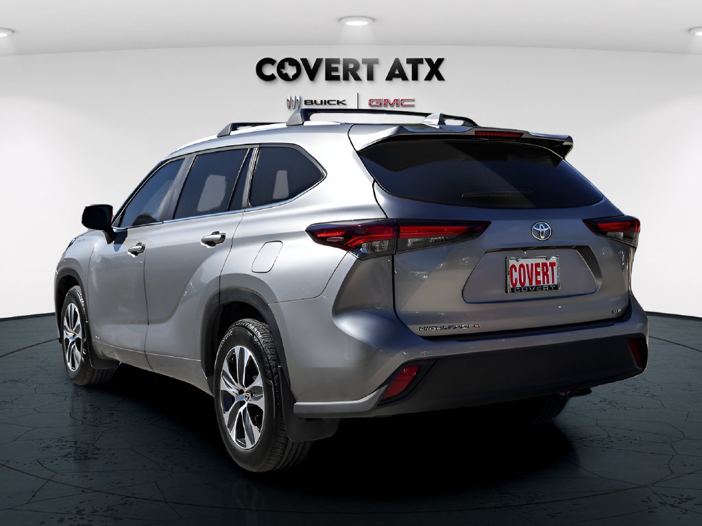 Used 2026 Toyota Highlander XLE AWD/4WD image 5