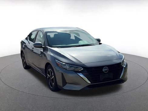 Used 2024 Nissan Sentra SV FWD image 3