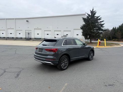 Used 2022 Audi Q3 2.0T Premium w/ Convenience Package image 4