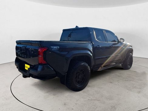 Used 2024 Toyota Tacoma TRD Sport w/ TRD Sport Premium Package AWD/4WD image 5