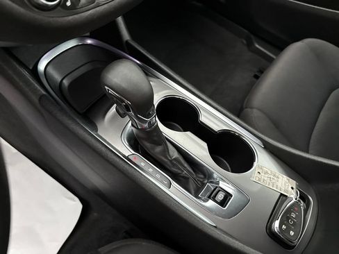 Used 2024 Chevrolet Malibu LT FWD image 24