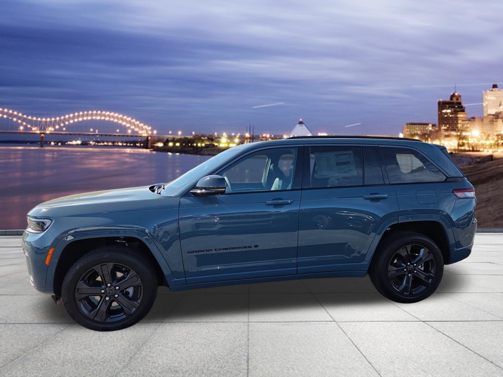 New 2027 Jeep Grand Cherokee Limited AWD/4WD image 2