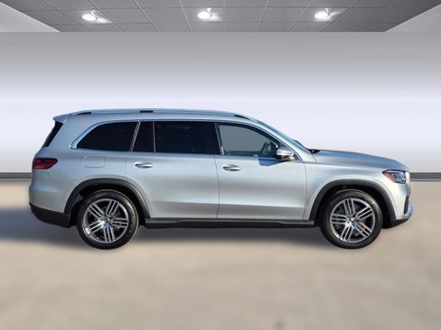 Used 2026 Mercedes-Benz GLS 450 4MATIC image 7