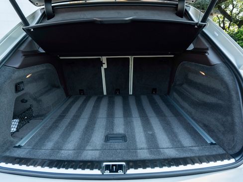 Certified 2025 Bentley Bentayga image 51