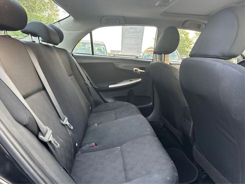 Used 2010 Toyota Corolla S image 26