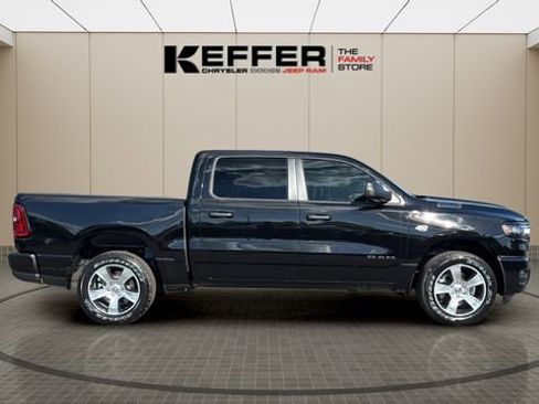 New 2026 RAM 1500 Express image 7
