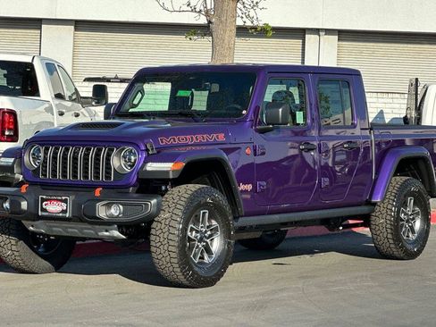 New 2026 Jeep Gladiator Mojave image 8