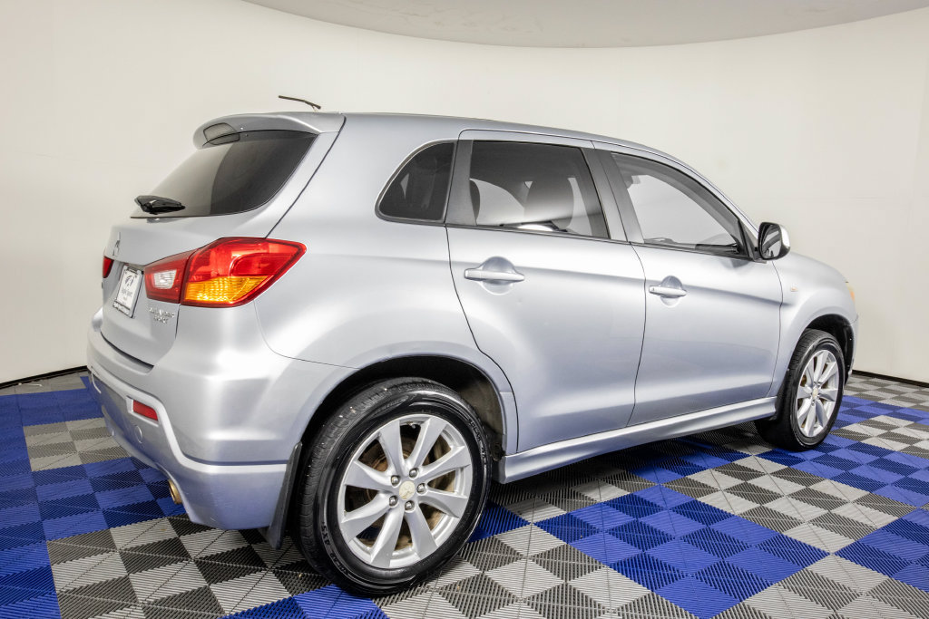 Used 2012 Mitsubishi Outlander Sport SE FWD image 5