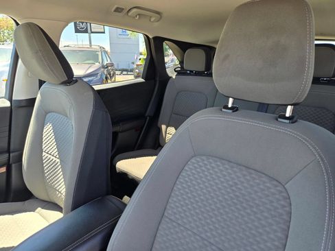 Used 2022 Ford Escape SE FWD image 13