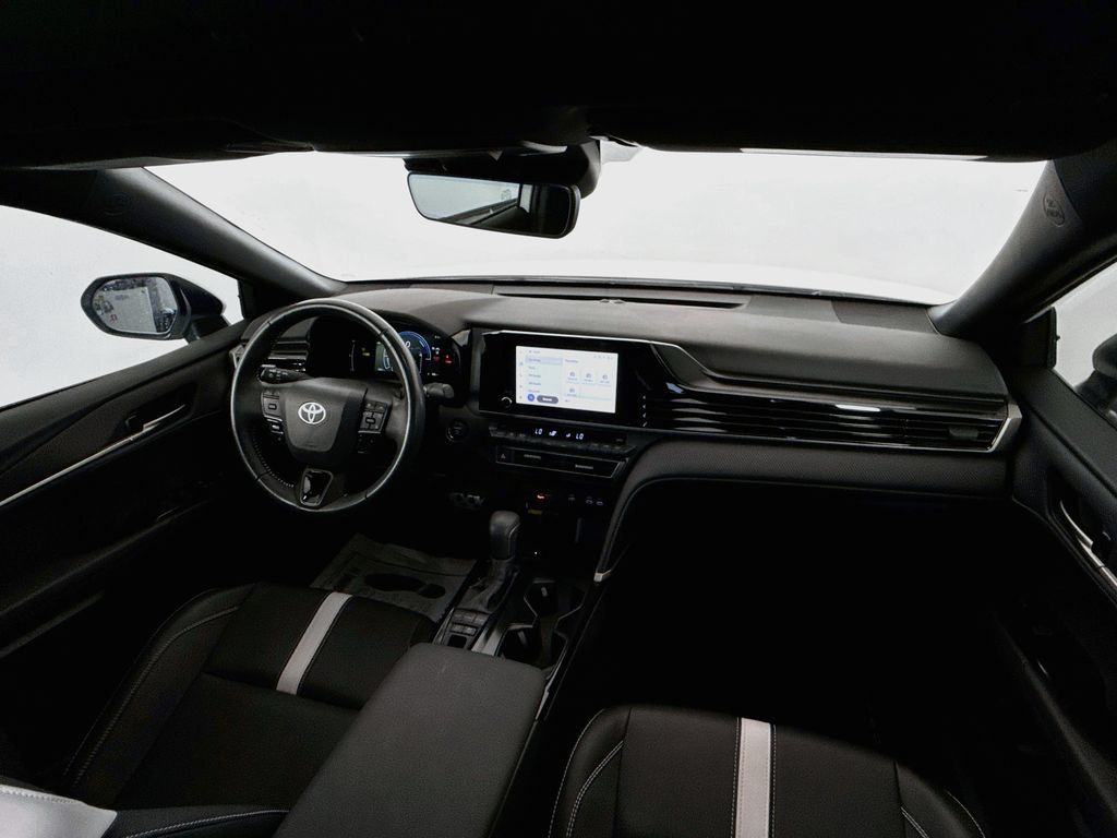 Used 2025 Toyota Camry SE w/ Convenience Package FWD image 23