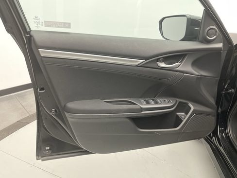Used 2020 Honda Civic EX image 9