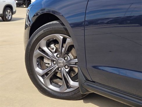 Used 2023 Honda Accord EX image 29