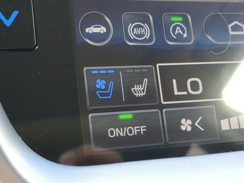 Used 2025 Subaru Outback Touring AWD/4WD image 23