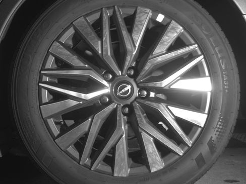 Used 2025 Nissan Altima 2.5 SV image 14