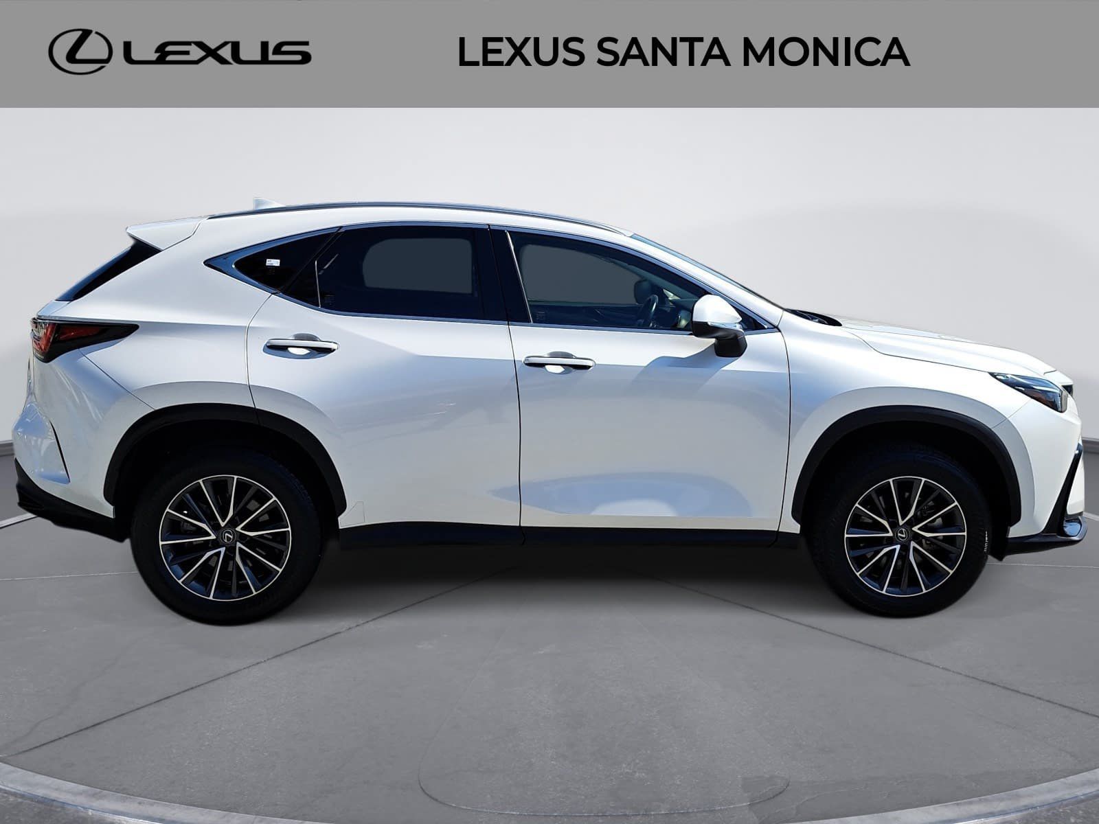 Used 2024 Lexus NX 250 FWD w/ Premium Package image 4