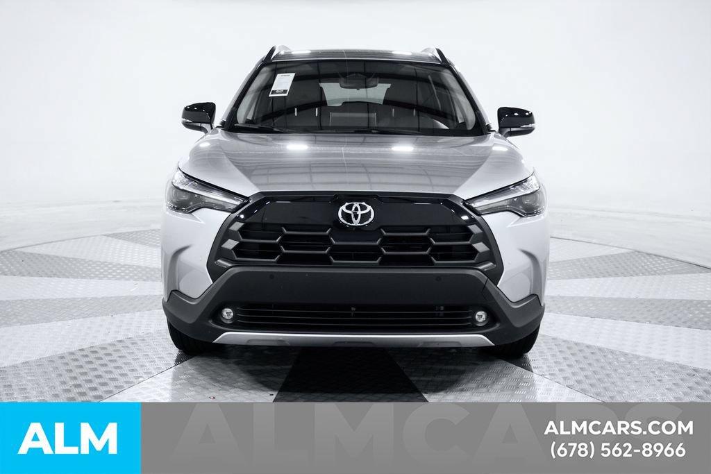 Used 2026 Toyota Corolla Cross XLE FWD image 9