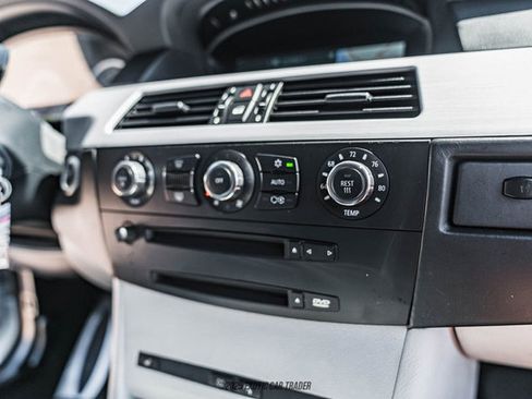 Used 2006 BMW M5 image 32