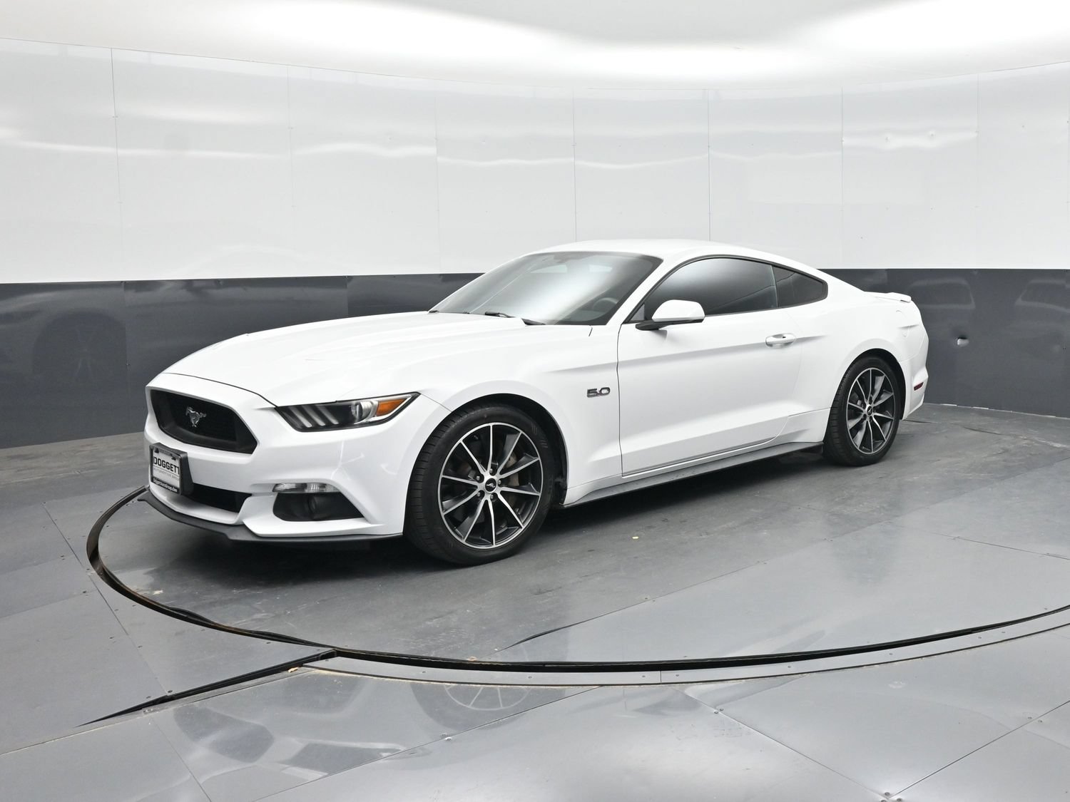 Used 2017 Ford Mustang GT w/ Interior & Wheel Package RWD image 17
