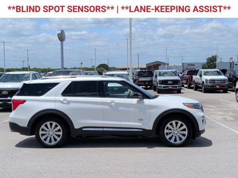 Used 2024 Ford Explorer King Ranch w/ Technology Package RWD image 10