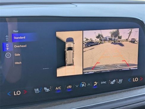 Used 2025 Chevrolet Tahoe High Country image 35