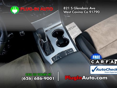 Used 2020 Jeep Grand Cherokee SRT image 19