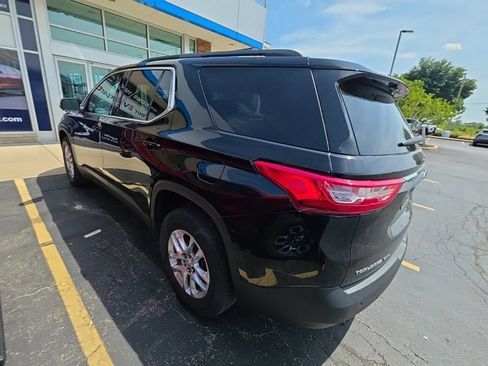 Used 2021 Chevrolet Traverse LT AWD/4WD image 2