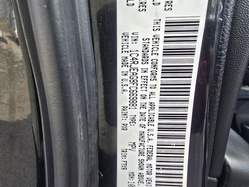 Used 2015 Jeep Grand Cherokee Laredo w/ Quick Order Package 23E image 13