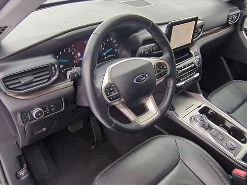 Used 2021 Ford Explorer Limited w/ Equipment Group 301A image 10