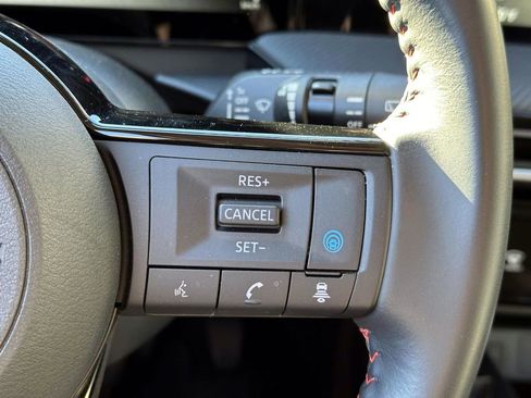 Certified 2025 Nissan Kicks SR w/ Illumination Package image 22