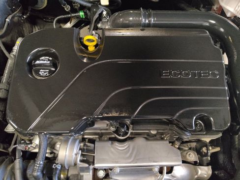 Used 2024 Chevrolet Malibu LT image 30