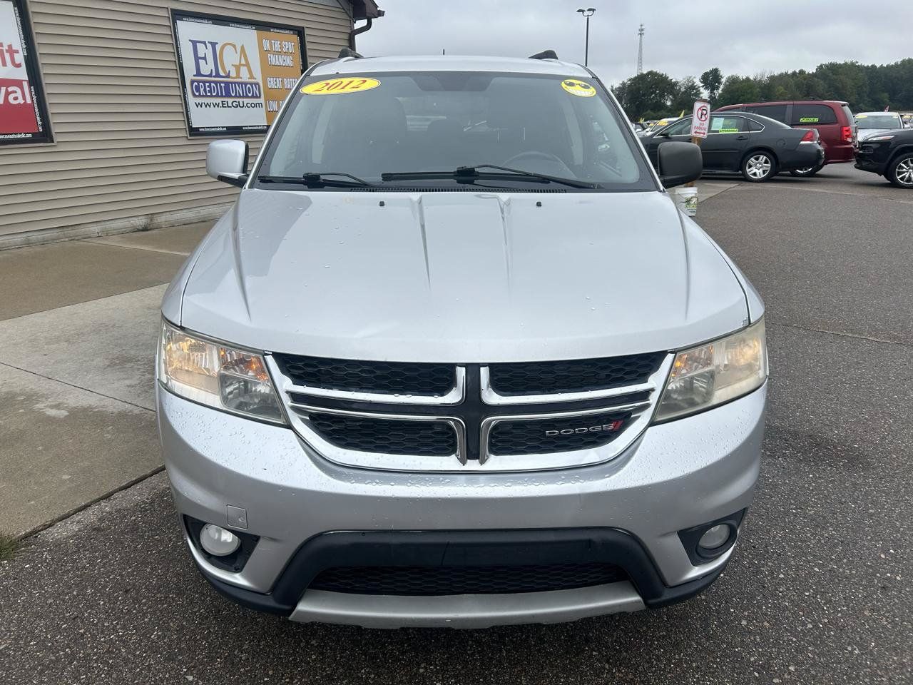 Used 2012 Dodge Journey SXT w/ Convenience Group I FWD image 2