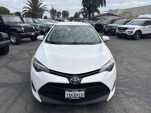 Used 2017 Toyota Corolla LE w/ Carpet Mat Package (TMS) FWD image 2