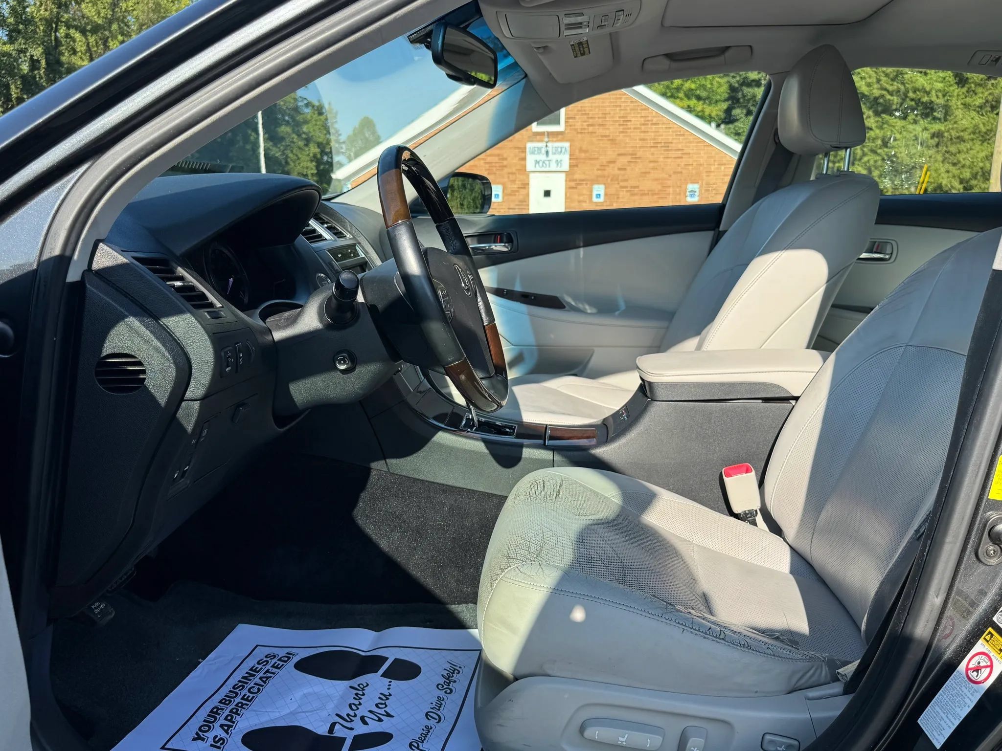 Used 2011 Lexus ES 350 w/ Preferred Accessory Package FWD image 16