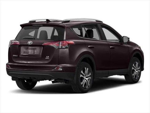 Used 2018 Toyota RAV4 LE w/ All Weather Liner Package AWD/4WD image 24